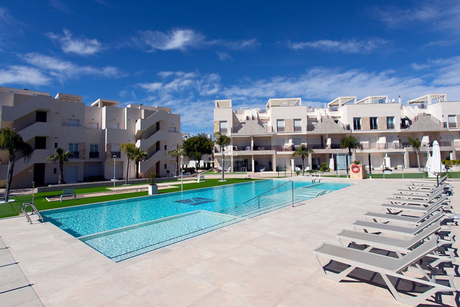 Resale - apartment -
Guardamar del Segura - El Raso