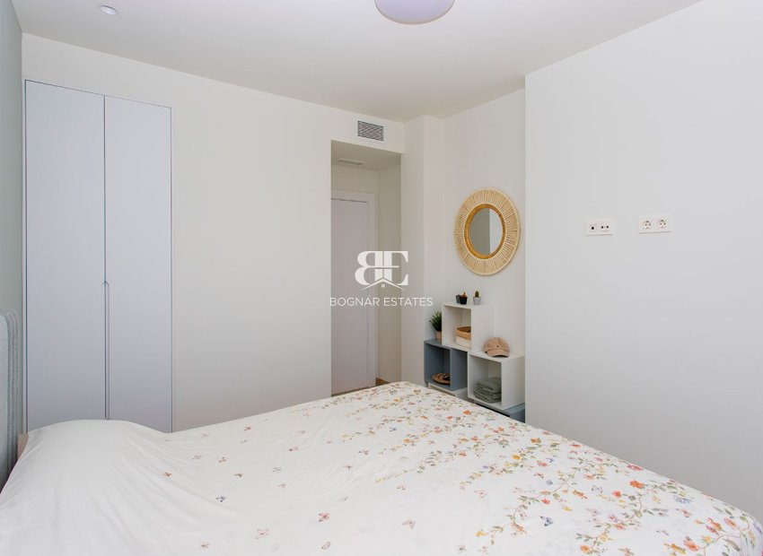 Resale - apartment -
Guardamar del Segura - El Raso