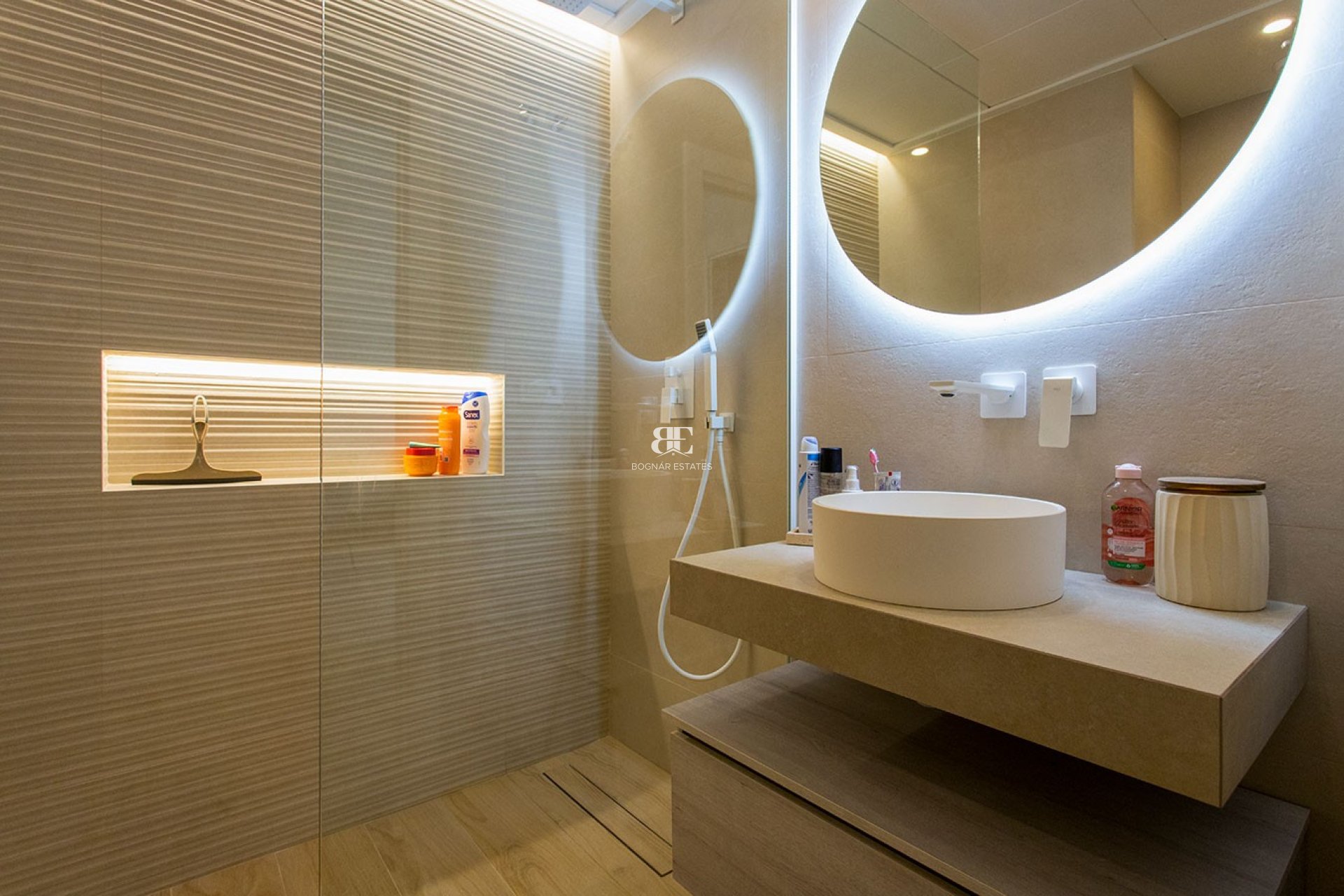 Resale - apartment -
Guardamar del Segura - El Raso