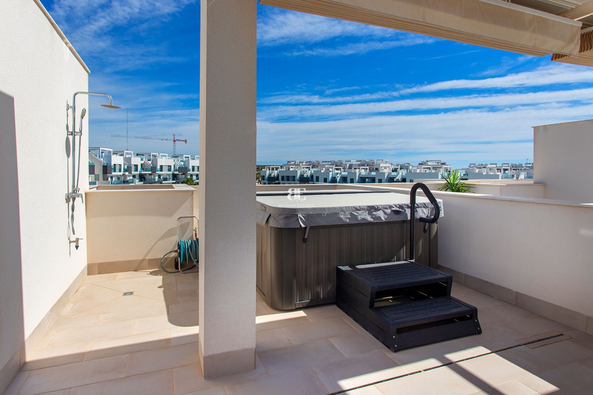 Resale - apartment -
Guardamar del Segura - El Raso