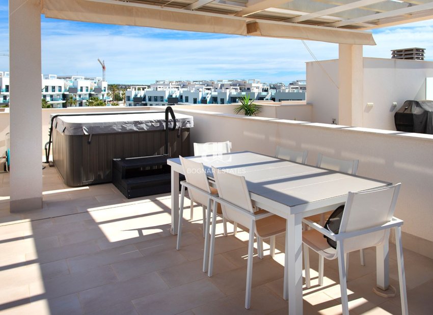 Resale - apartment -
Guardamar del Segura - El Raso