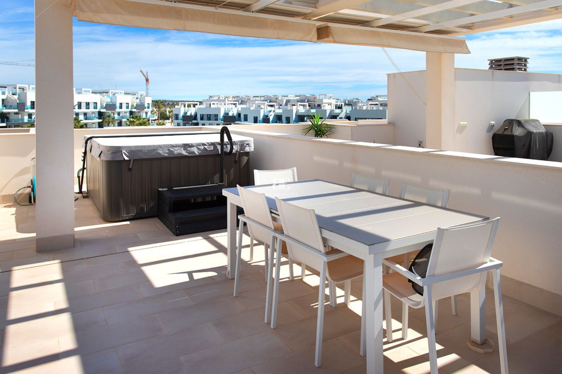 Resale - apartment -
Guardamar del Segura - El Raso