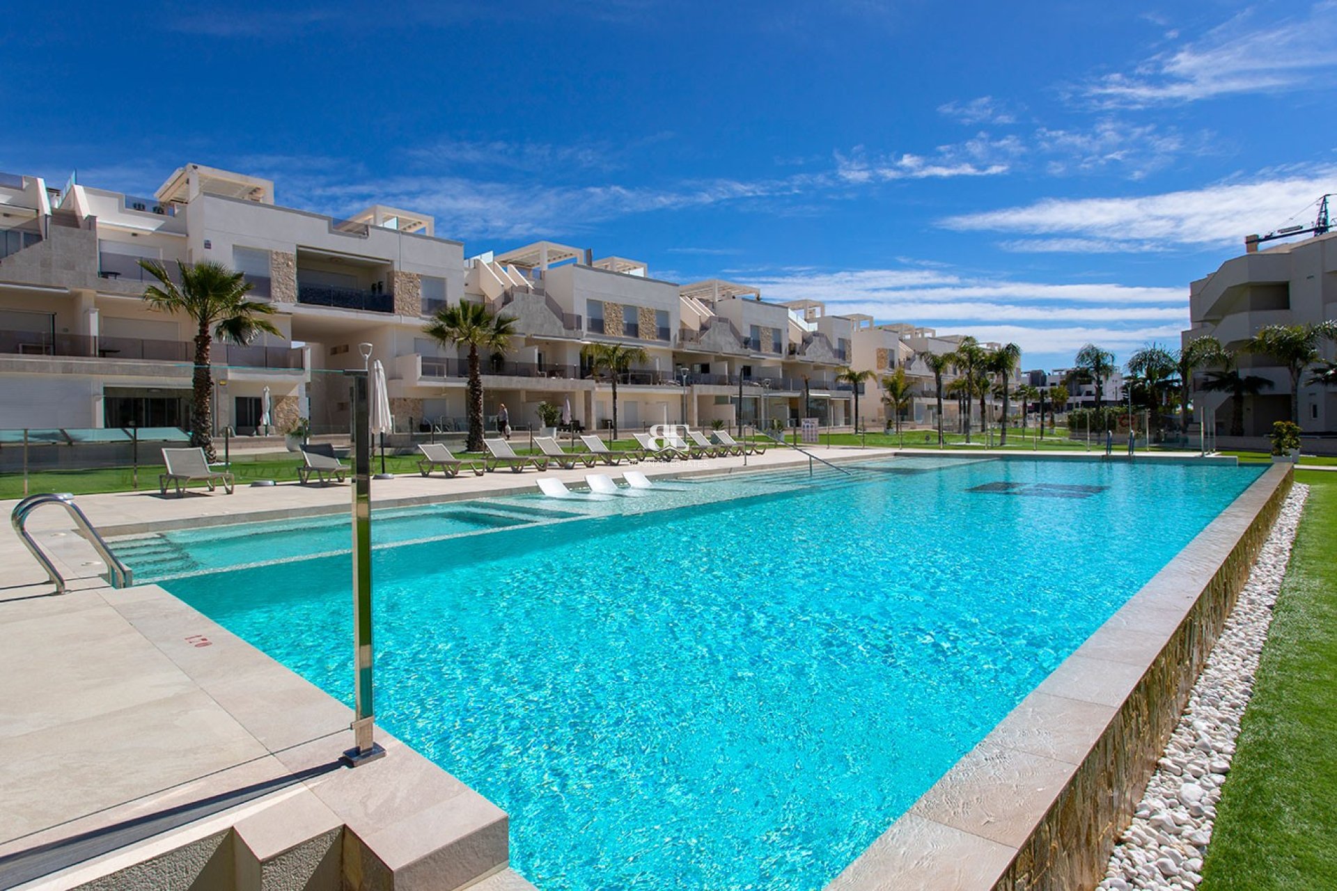 Resale - apartment -
Guardamar del Segura - El Raso