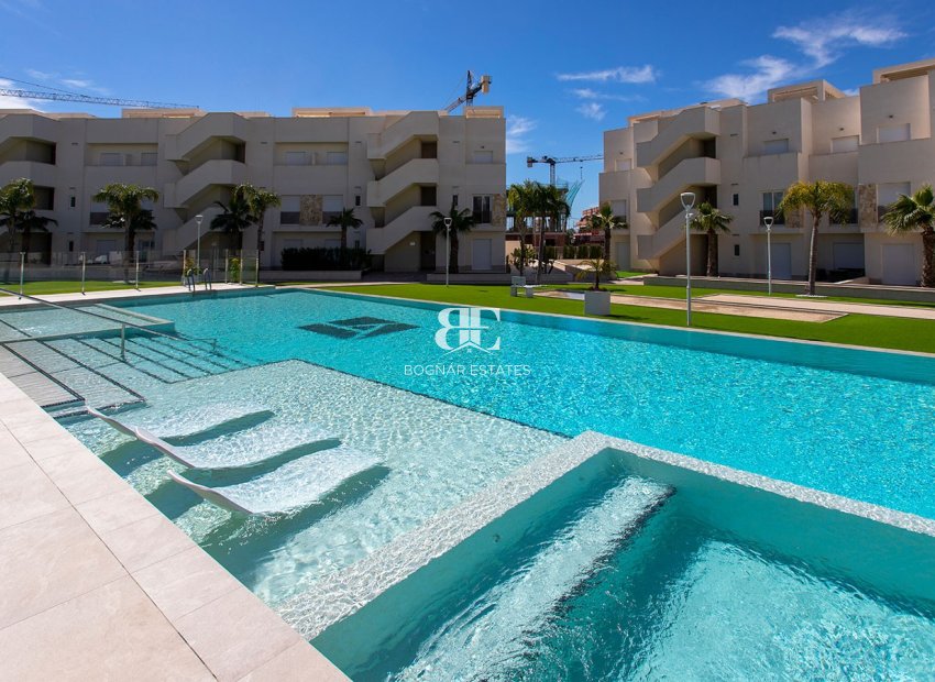 Resale - apartment -
Guardamar del Segura - El Raso