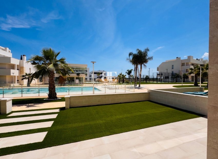 Resale - apartment -
Guardamar del Segura - El Raso