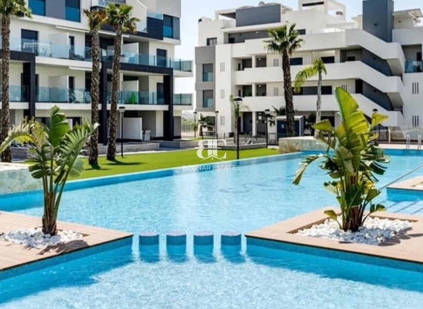 Resale - apartment -
Guardamar del Segura - El Raso