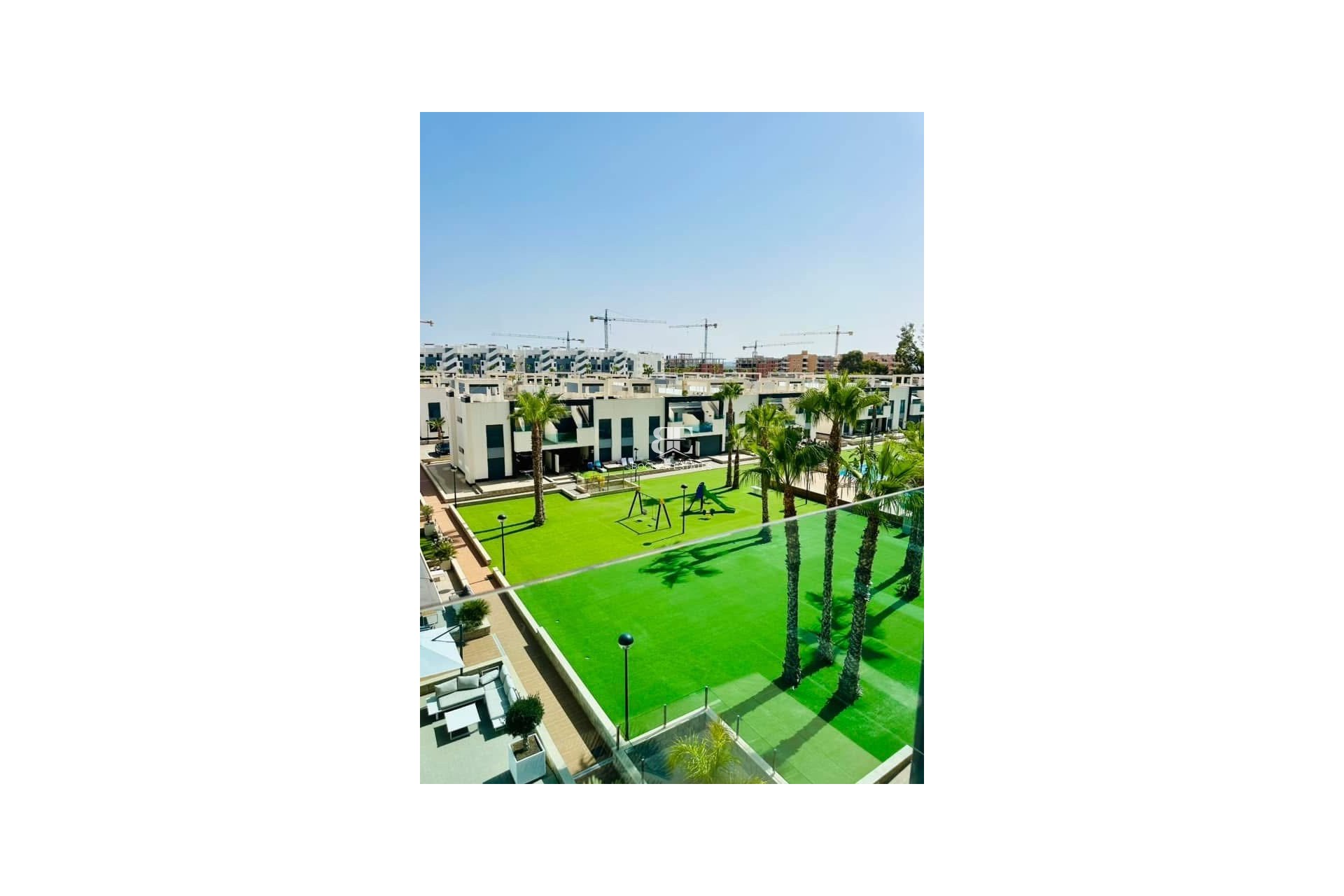 Resale - apartment -
Guardamar del Segura - El Raso