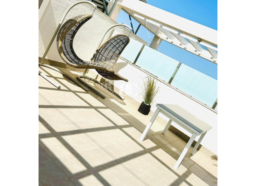 Resale - apartment -
Guardamar del Segura - El Raso