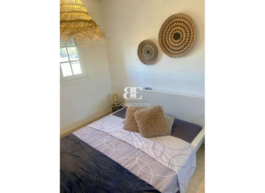 Resale - apartment -
Guardamar del Segura - El Raso