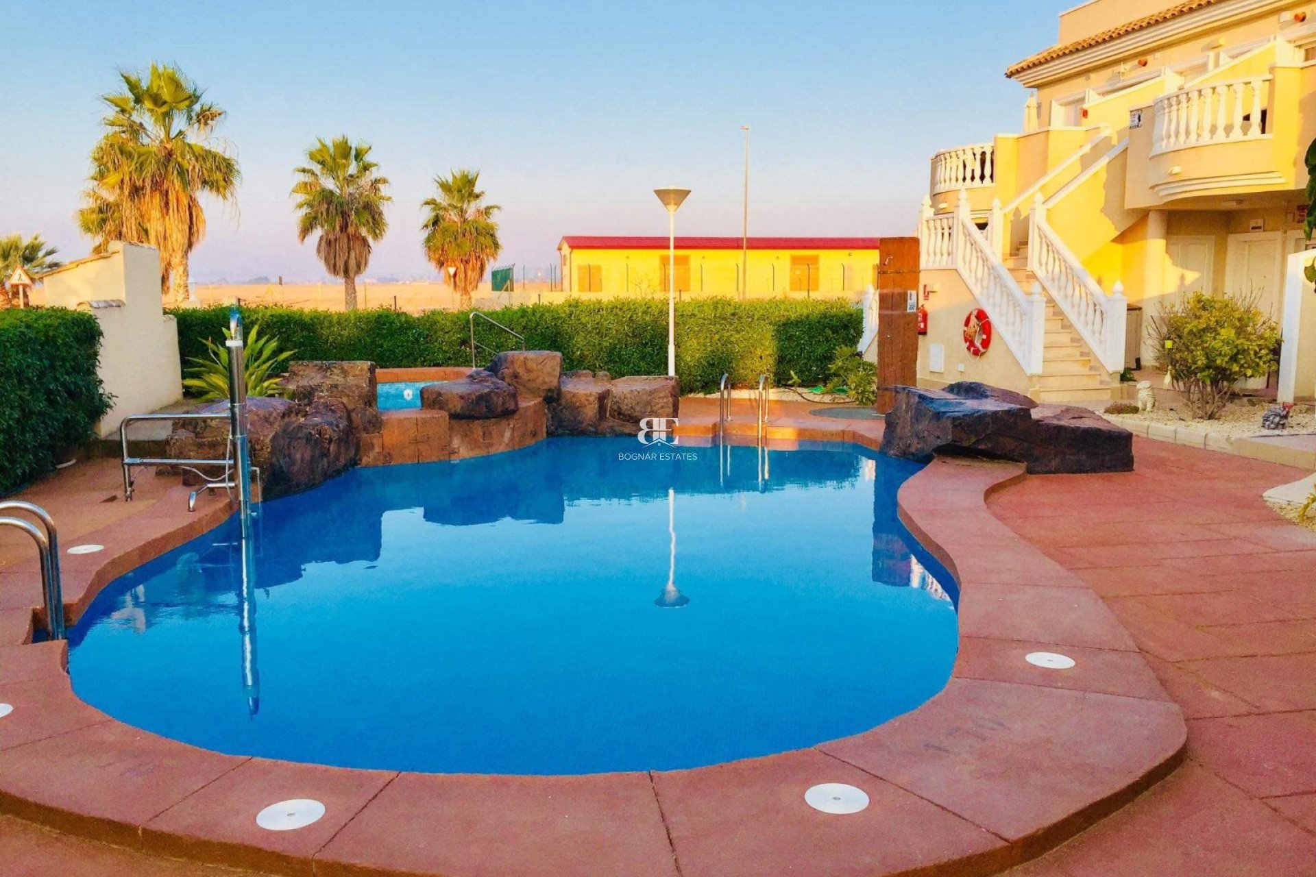 Resale - apartment -
Guardamar del Segura - El Raso