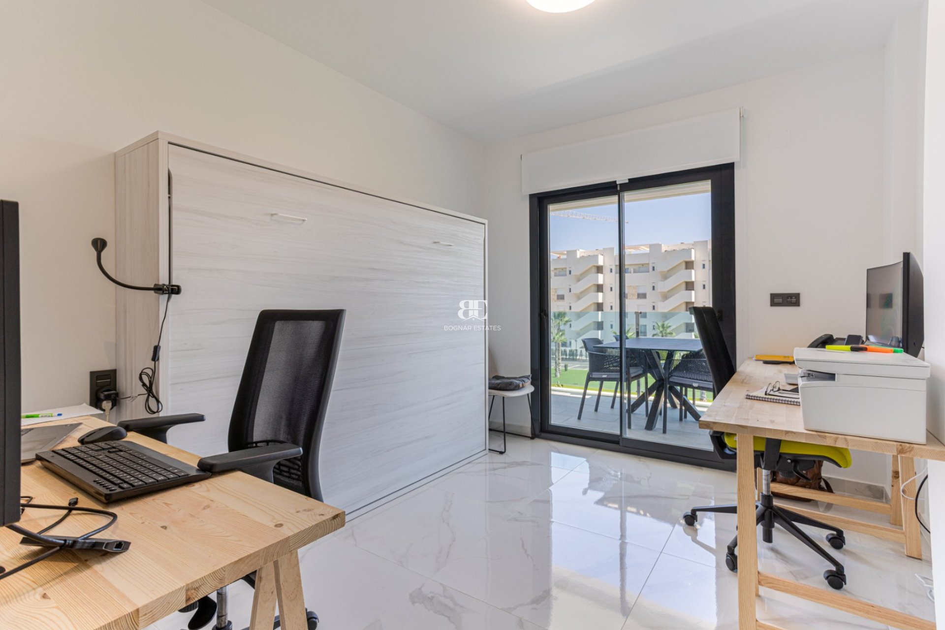 Resale - apartment -
Guardamar del Segura - El Raso