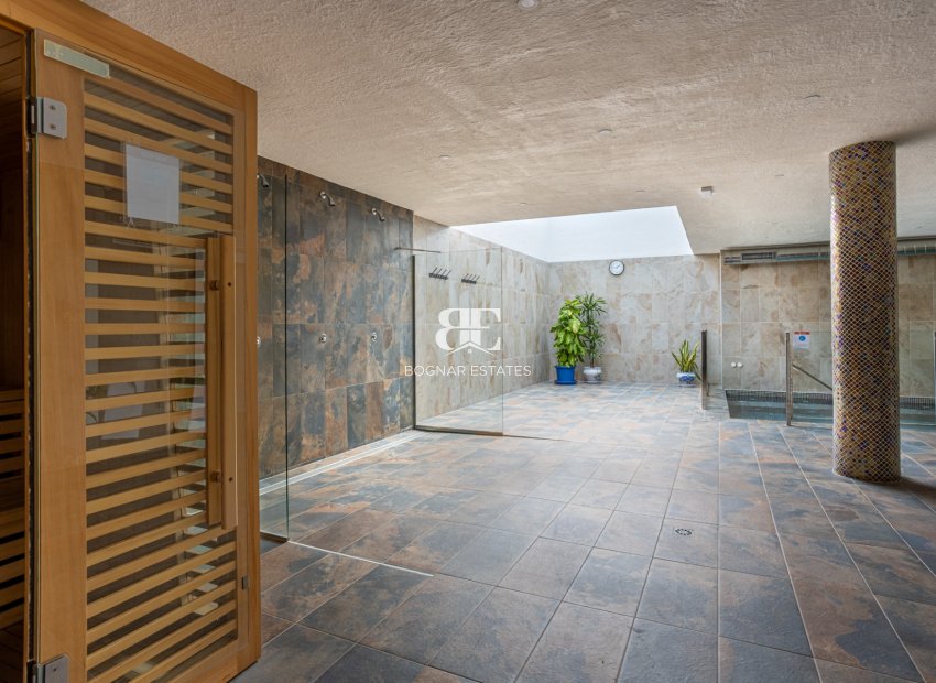 Resale - apartment -
Guardamar del Segura - El Raso