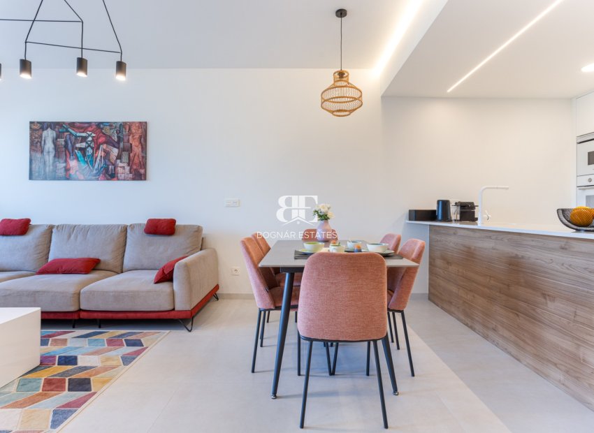 Resale - apartment -
Guardamar del Segura - El Raso