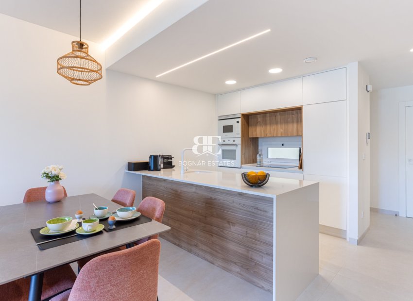 Resale - apartment -
Guardamar del Segura - El Raso