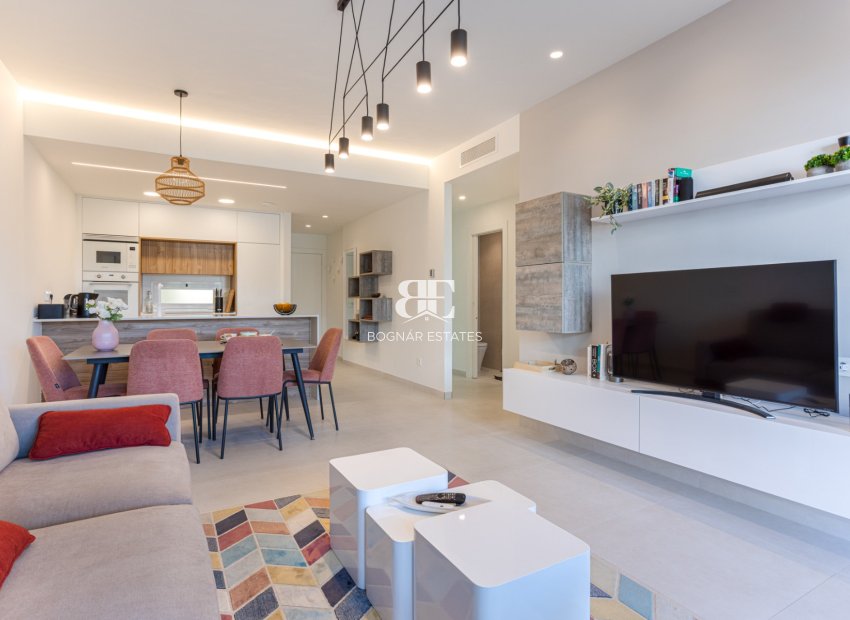 Resale - apartment -
Guardamar del Segura - El Raso