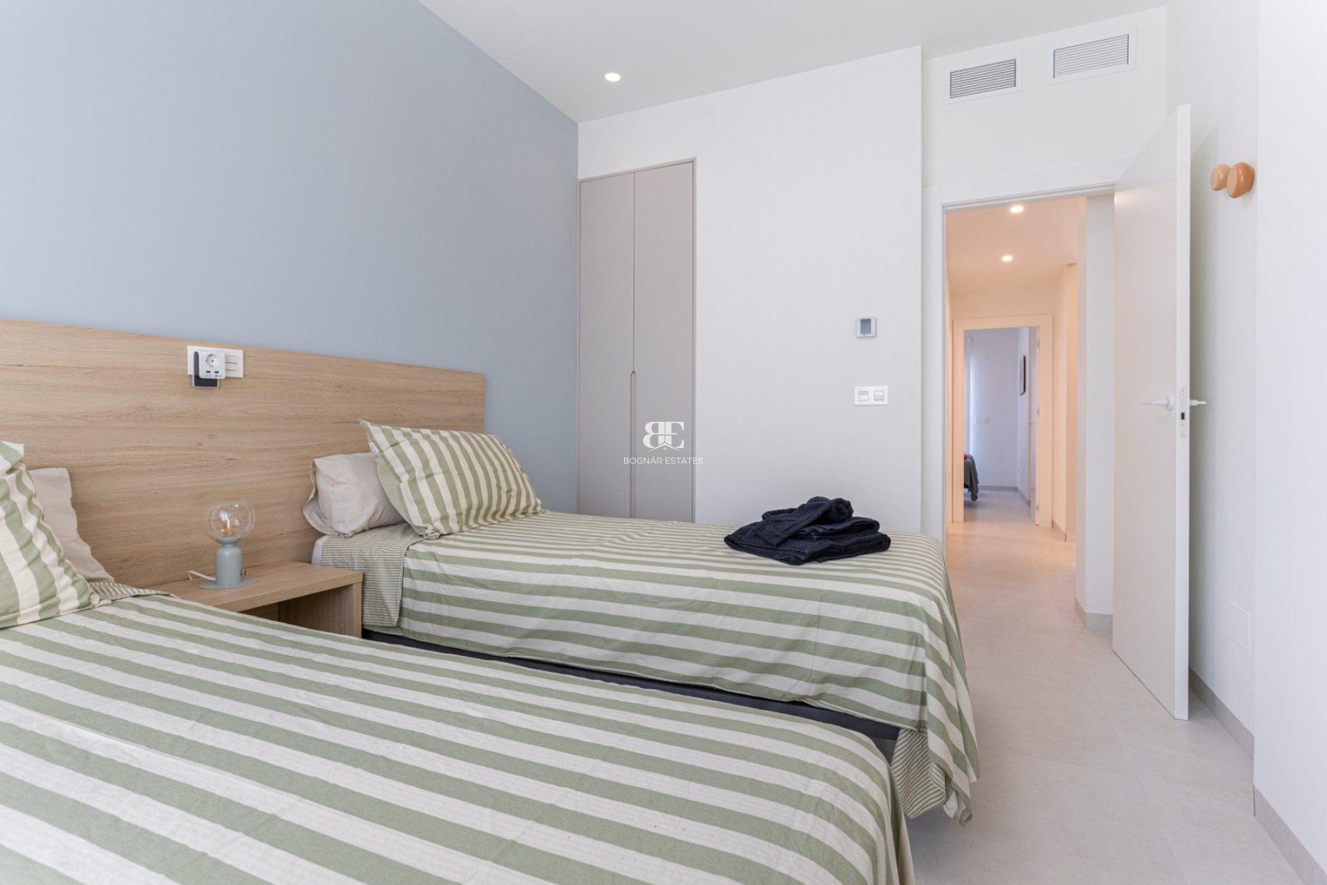Resale - apartment -
Guardamar del Segura - El Raso