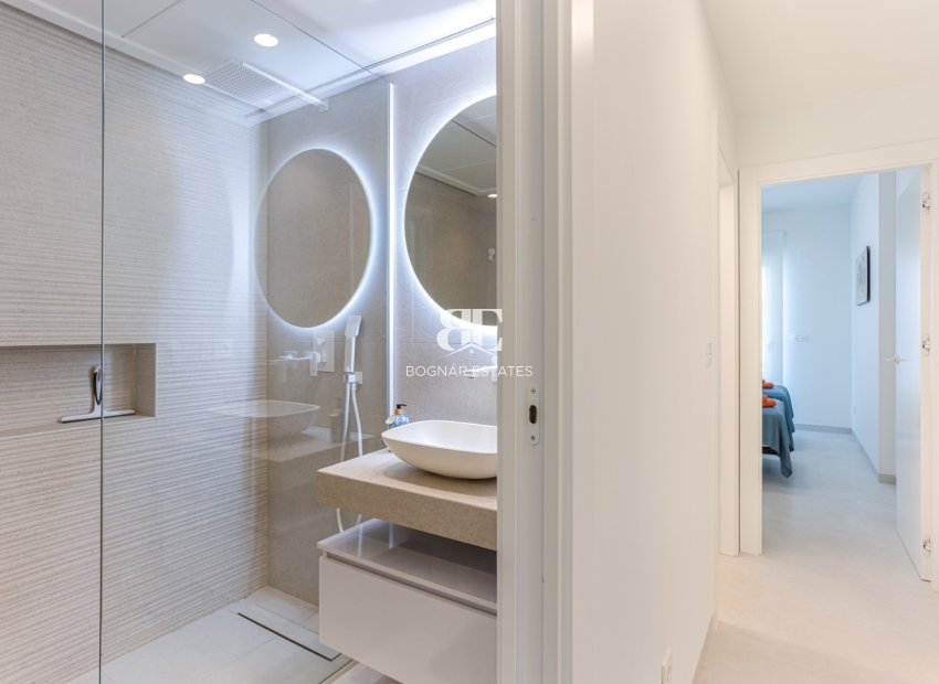 Resale - apartment -
Guardamar del Segura - El Raso