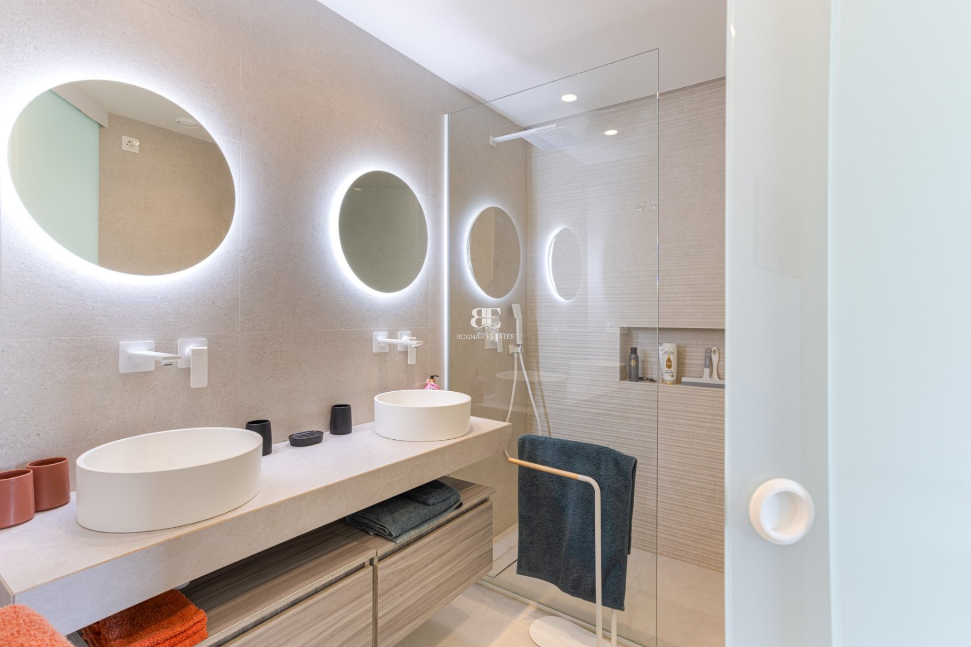 Resale - apartment -
Guardamar del Segura - El Raso