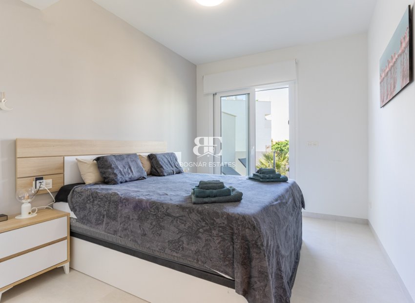 Resale - apartment -
Guardamar del Segura - El Raso