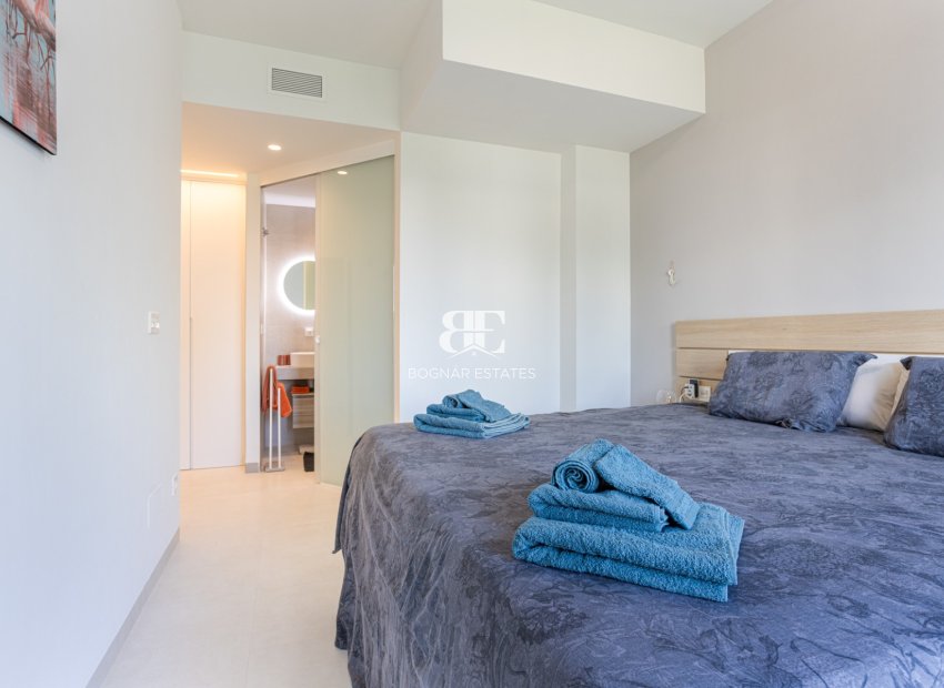 Resale - apartment -
Guardamar del Segura - El Raso