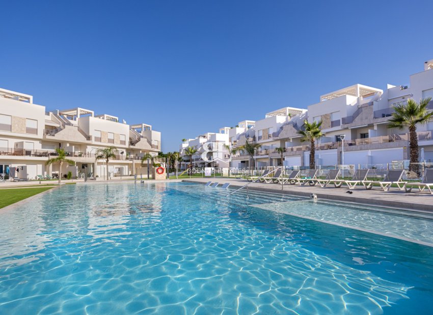 Resale - apartment -
Guardamar del Segura - El Raso