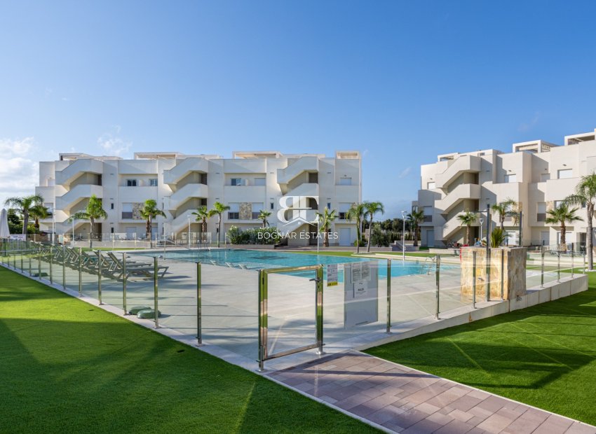Resale - apartment -
Guardamar del Segura - El Raso