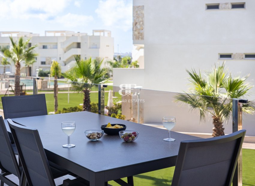 Resale - apartment -
Guardamar del Segura - El Raso