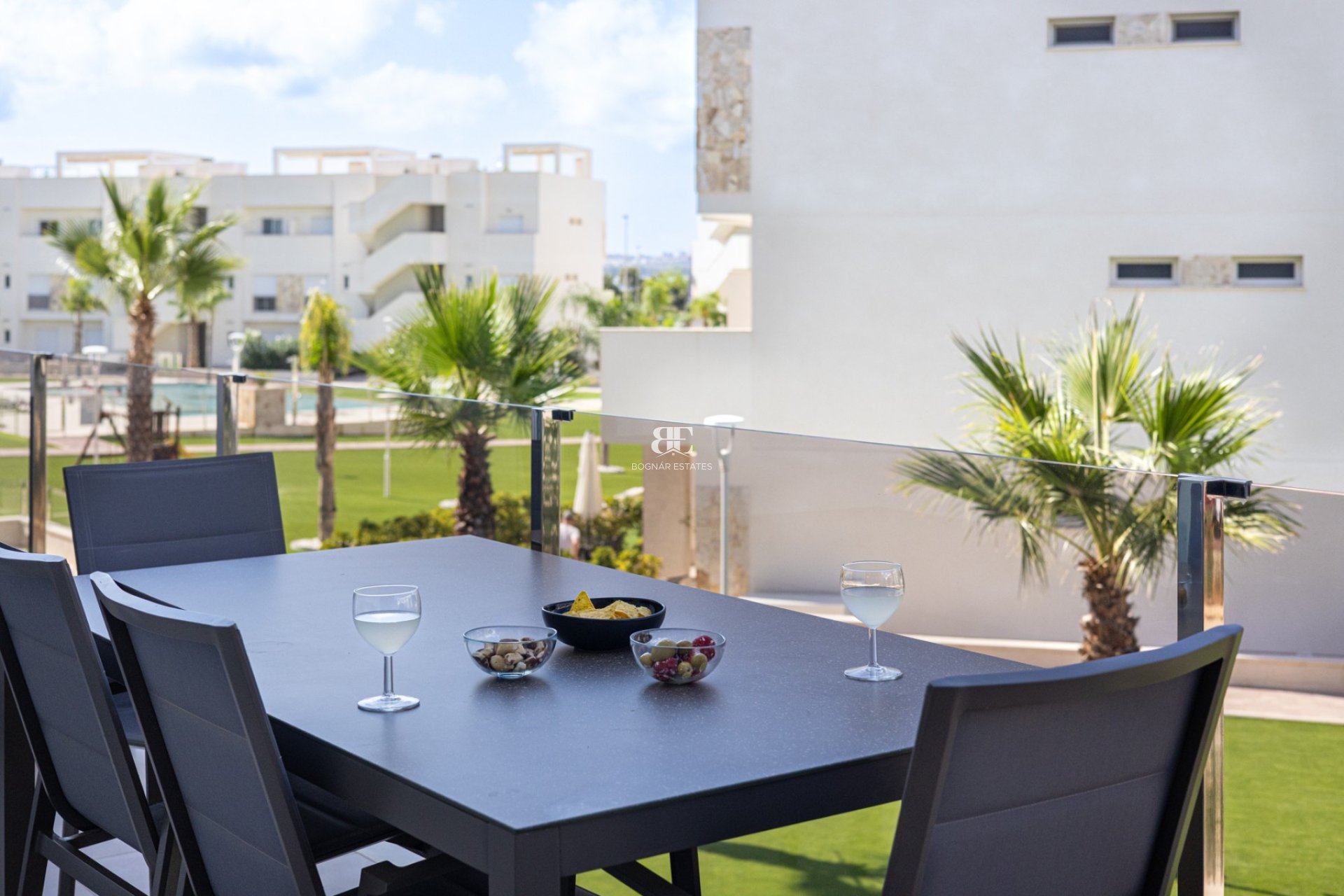 Resale - apartment -
Guardamar del Segura - El Raso