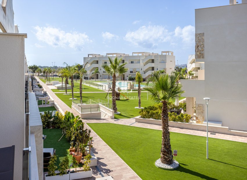 Resale - apartment -
Guardamar del Segura - El Raso