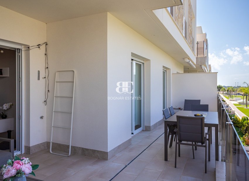 Resale - apartment -
Guardamar del Segura - El Raso