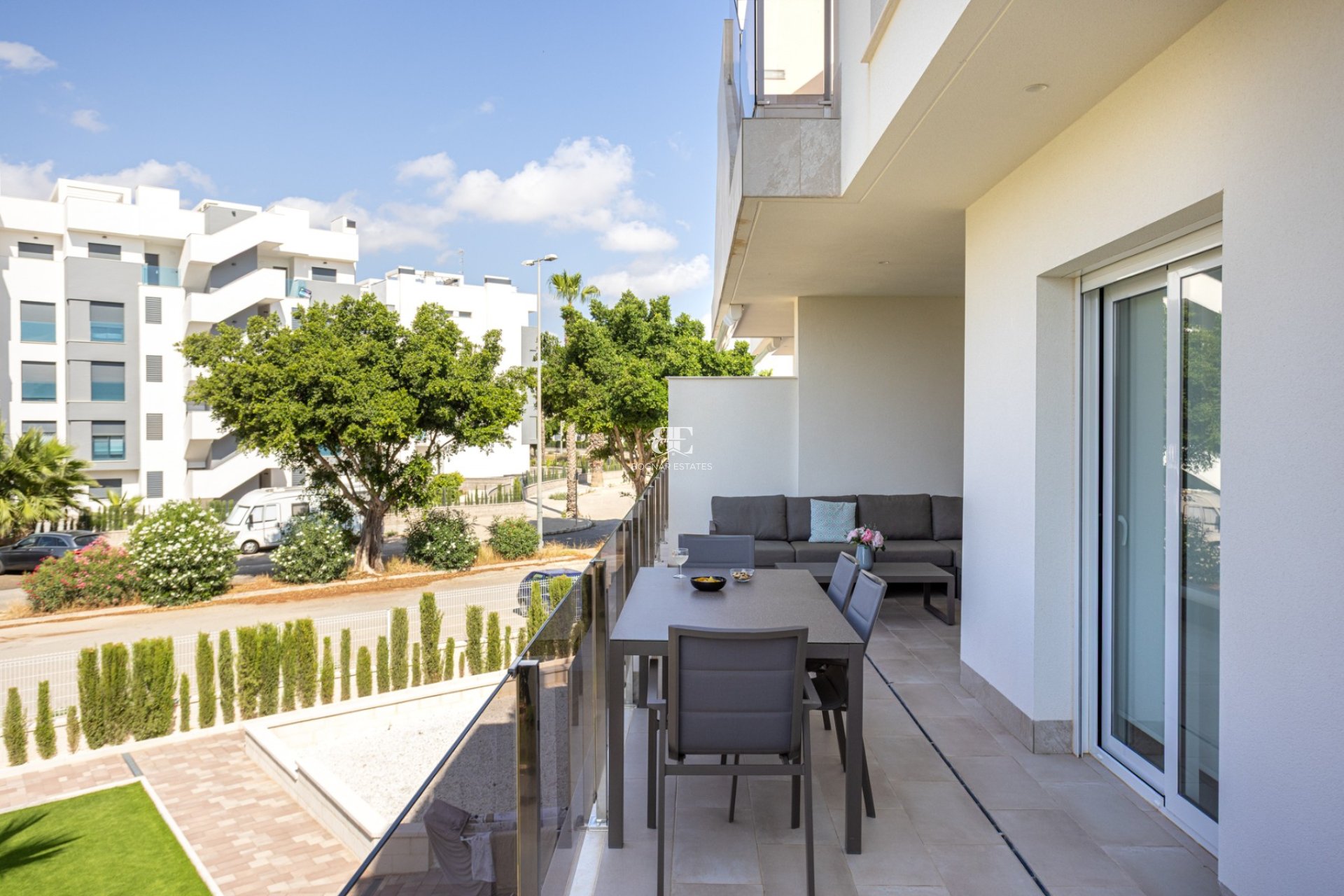 Resale - apartment -
Guardamar del Segura - El Raso