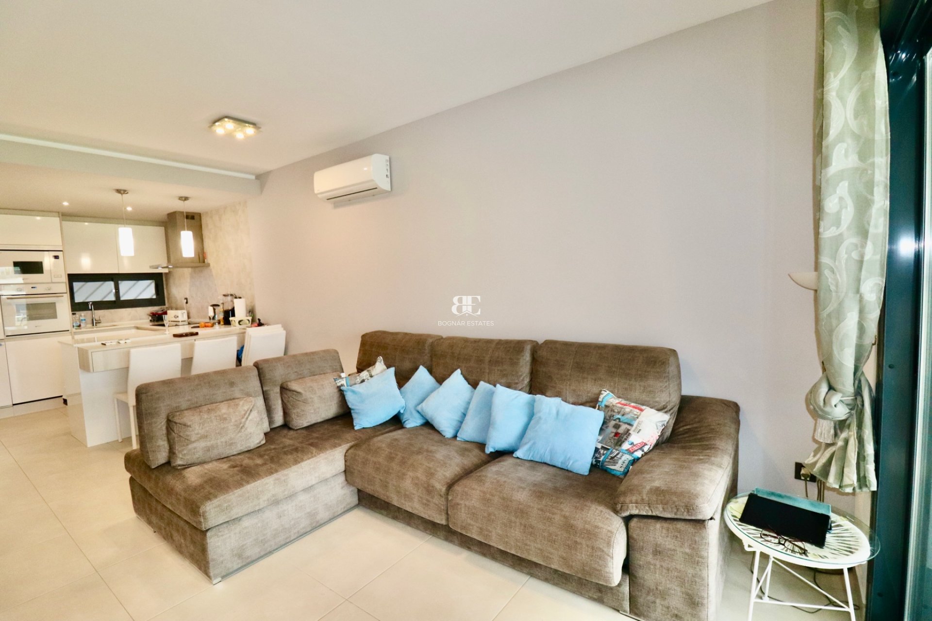 Resale - apartment -
Guardamar del Segura - Guardamar - El Raso
