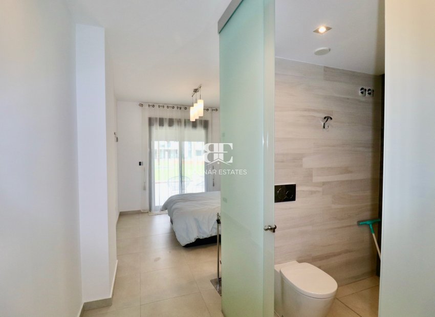 Resale - apartment -
Guardamar del Segura - Guardamar - El Raso