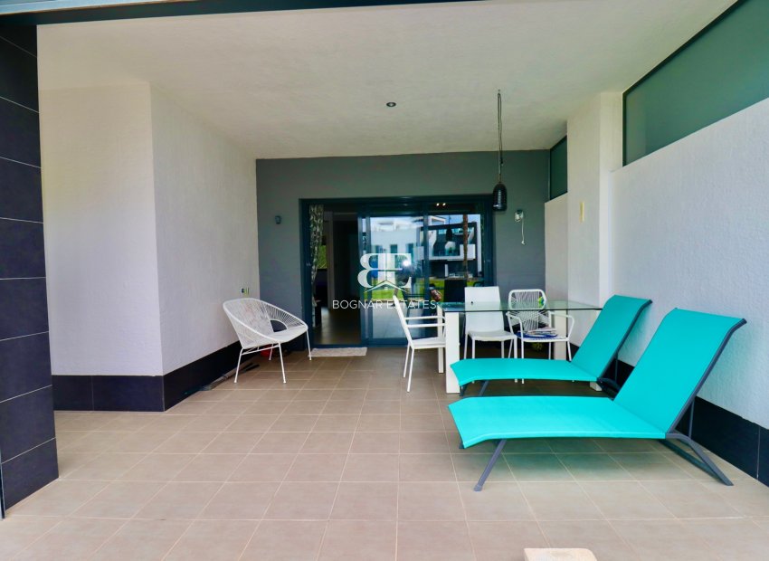 Resale - apartment -
Guardamar del Segura - Guardamar - El Raso