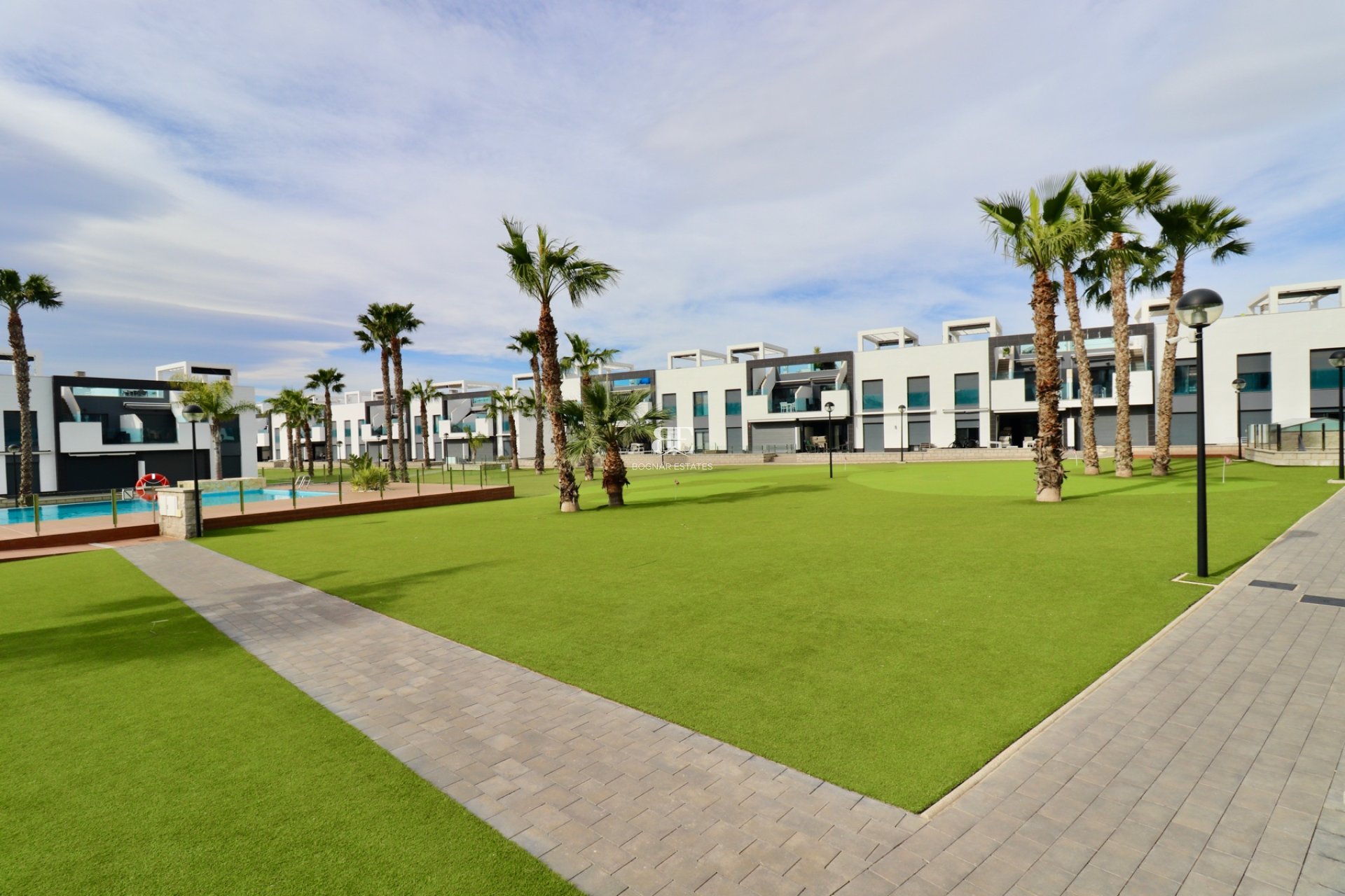 Resale - apartment -
Guardamar del Segura - Guardamar - El Raso