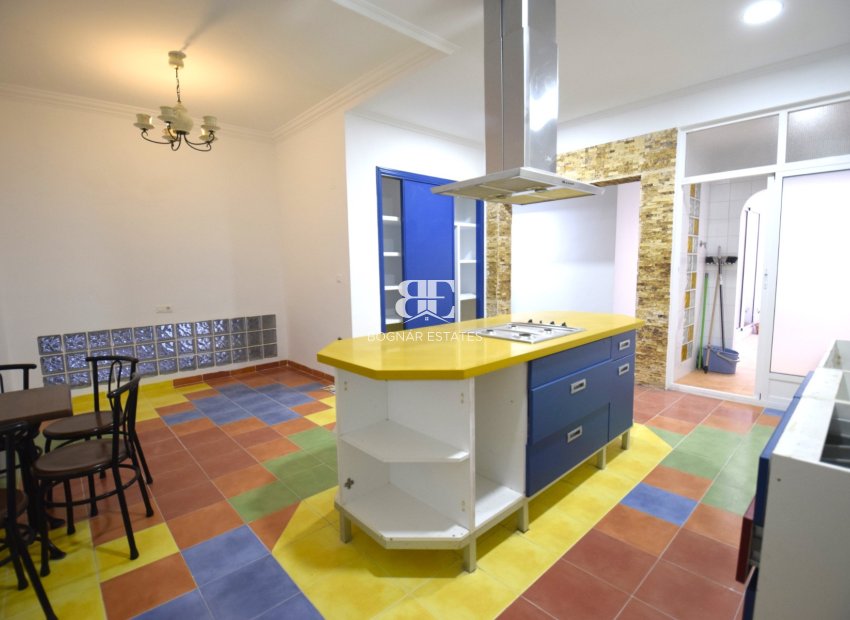 Resale - apartment -
Guardamar del Segura - Pueblo