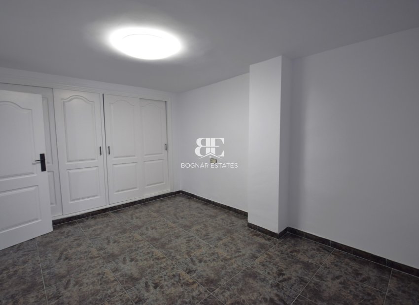 Resale - apartment -
Guardamar del Segura - Pueblo