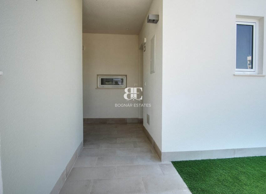 Resale - apartment -
Guardamar del Segura - Urbanizaciones