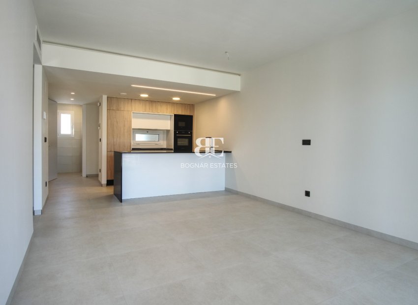 Resale - apartment -
Guardamar del Segura - Urbanizaciones