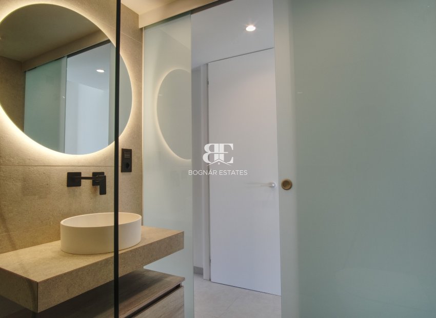 Resale - apartment -
Guardamar del Segura - Urbanizaciones