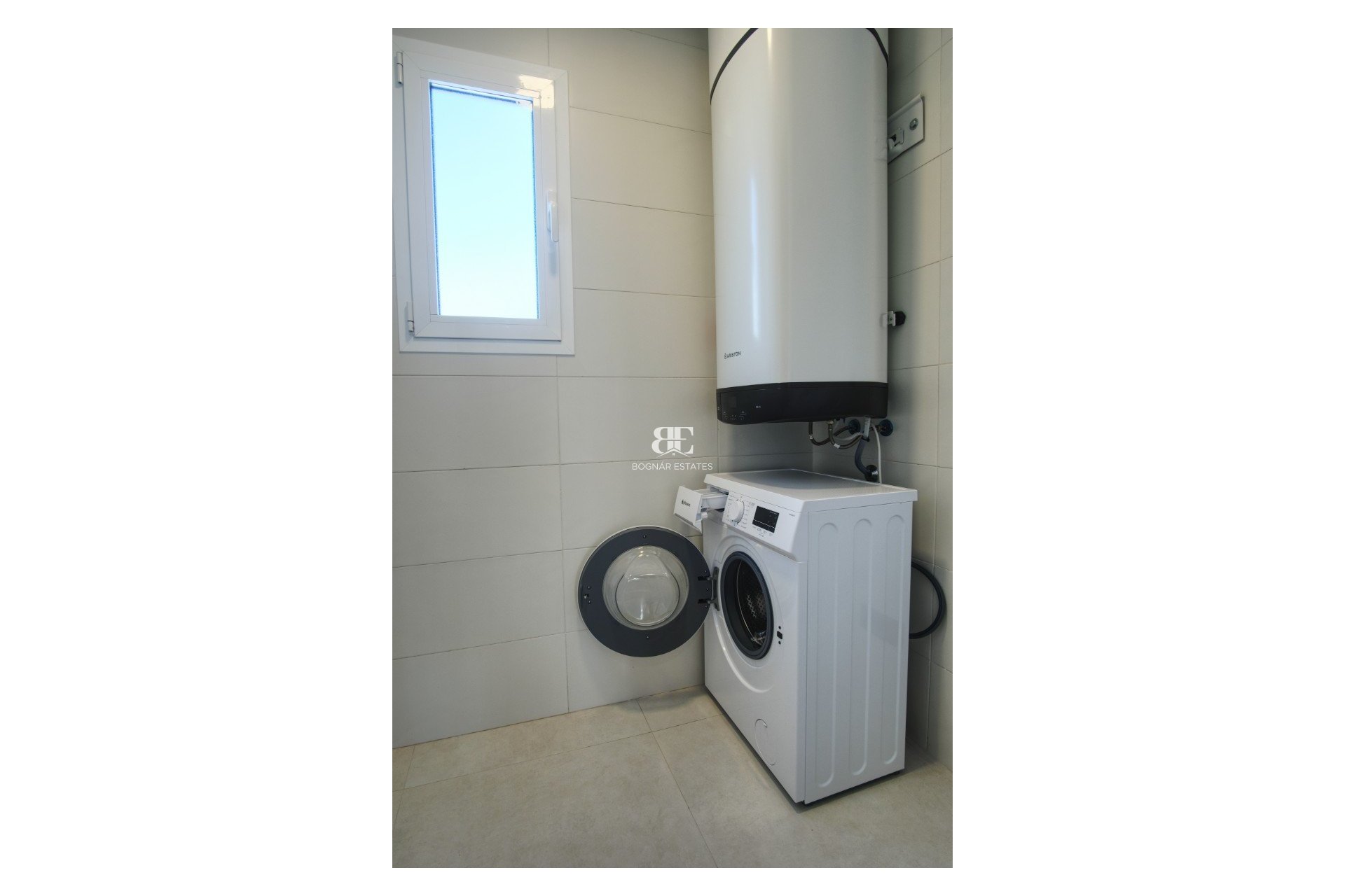 Resale - apartment -
Guardamar del Segura - Urbanizaciones
