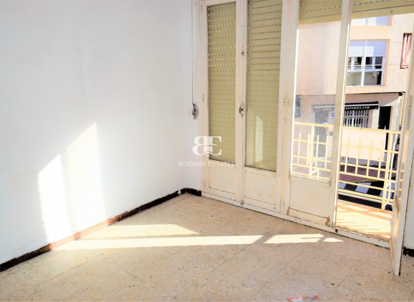 Resale - apartment -
Guardamar del Segura
