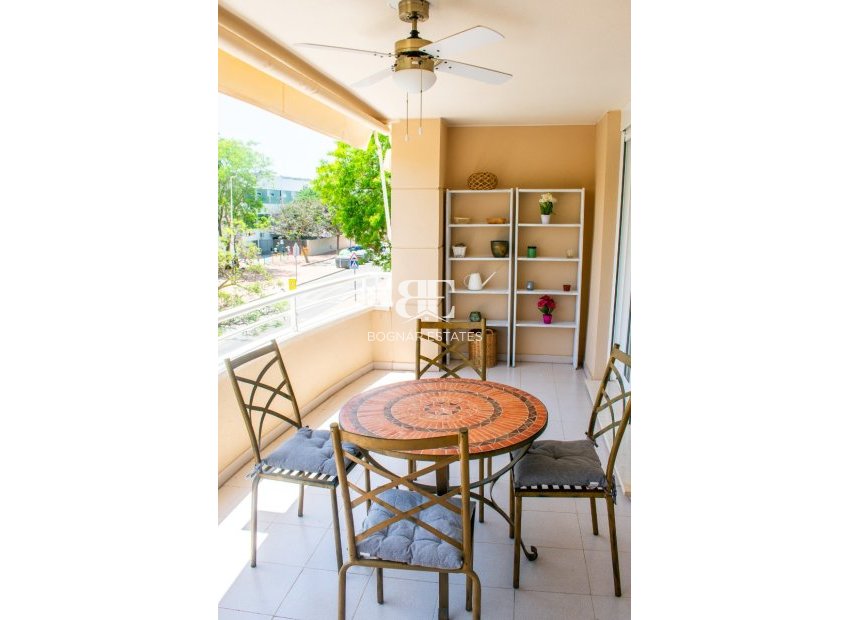 Resale - apartment -
Jávea - El Arenal