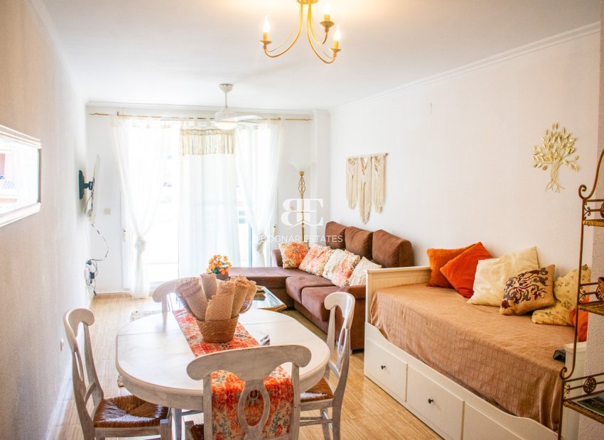 Resale - apartment -
Jávea - El Arenal