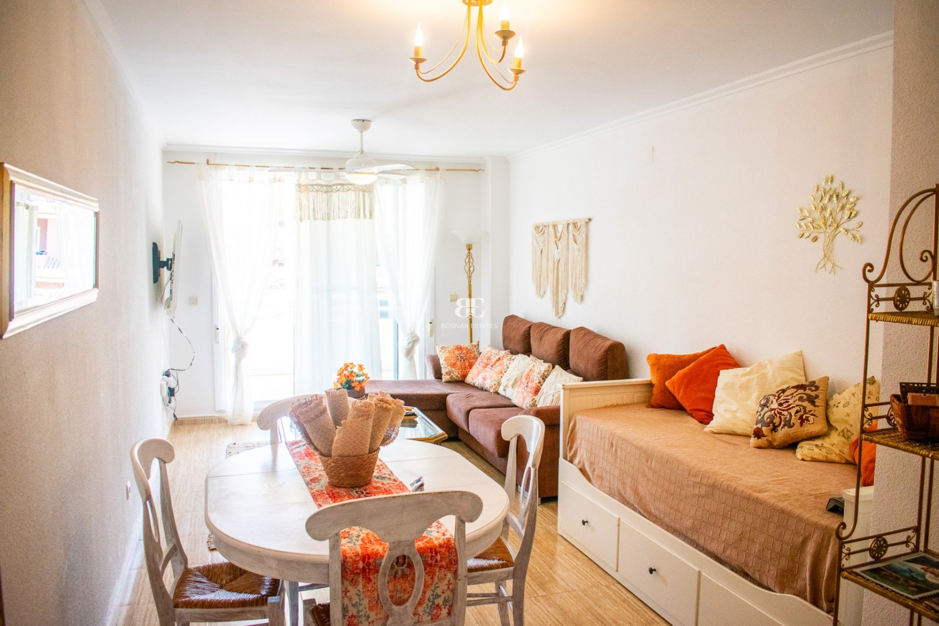 Resale - apartment -
Jávea - El Arenal