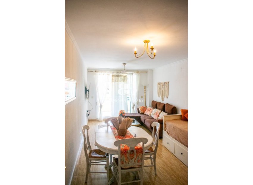 Resale - apartment -
Jávea - El Arenal