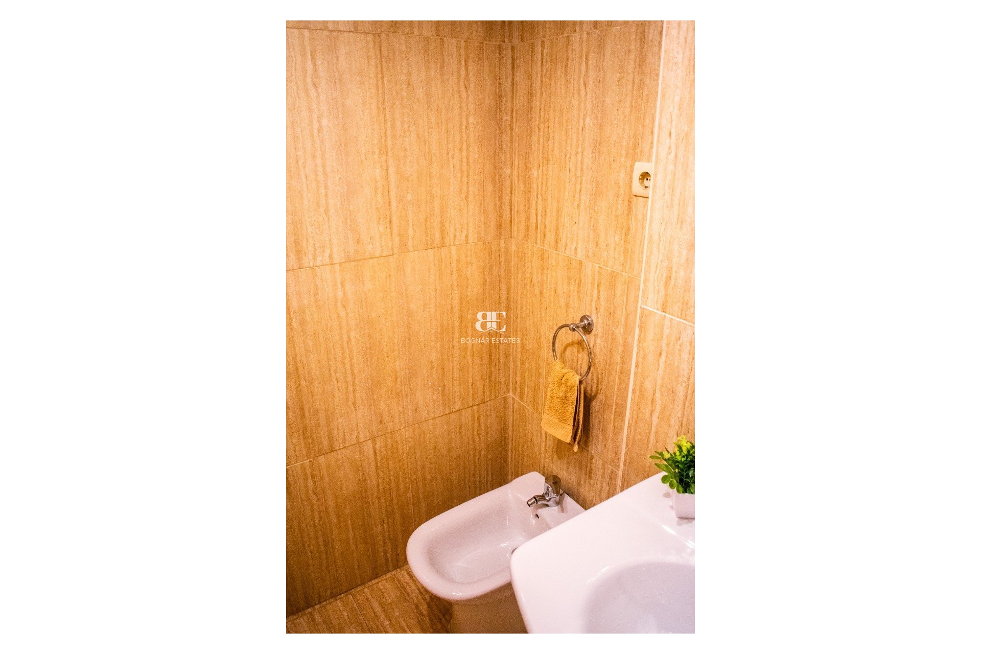Resale - apartment -
Jávea - El Arenal
