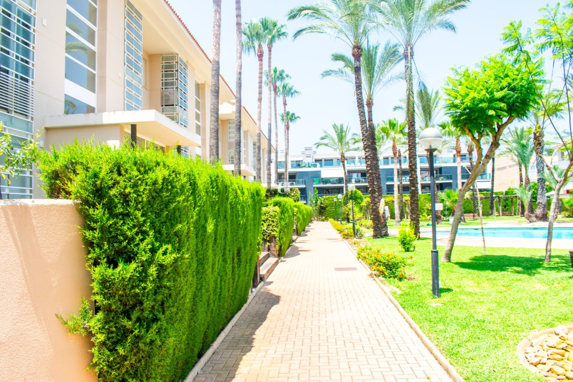 Resale - apartment -
Jávea - El Arenal