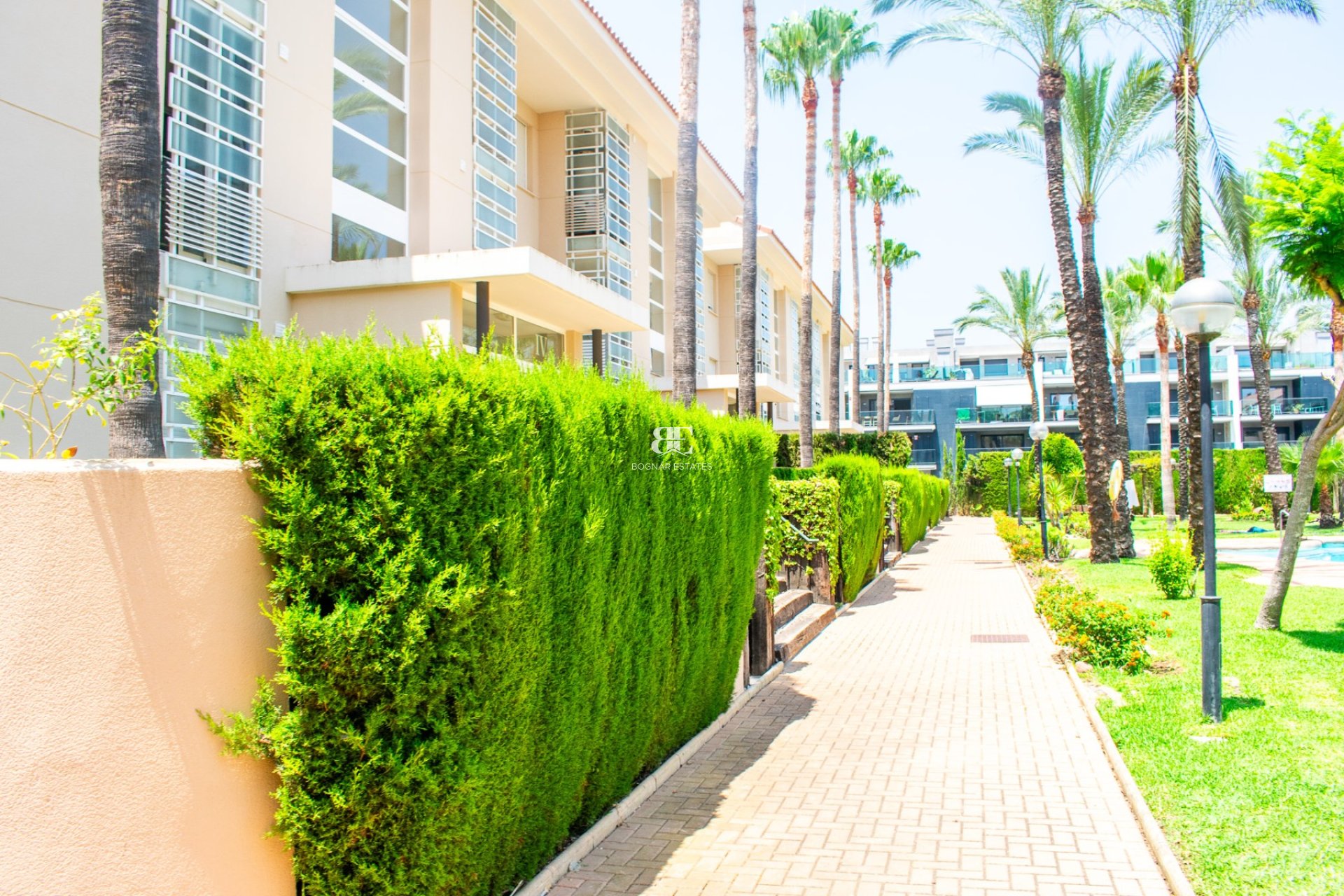 Resale - apartment -
Jávea - El Arenal