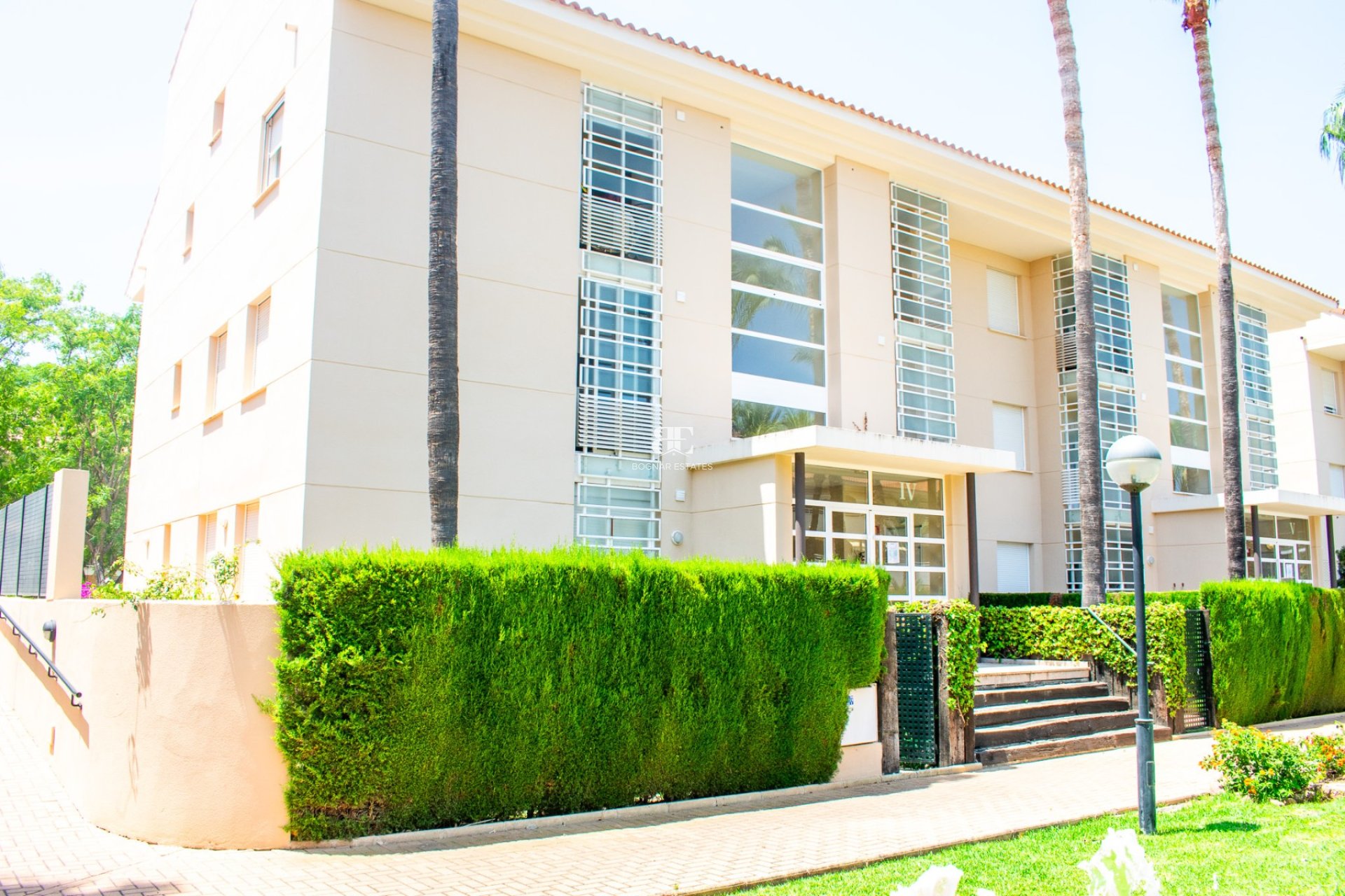 Resale - apartment -
Jávea - El Arenal